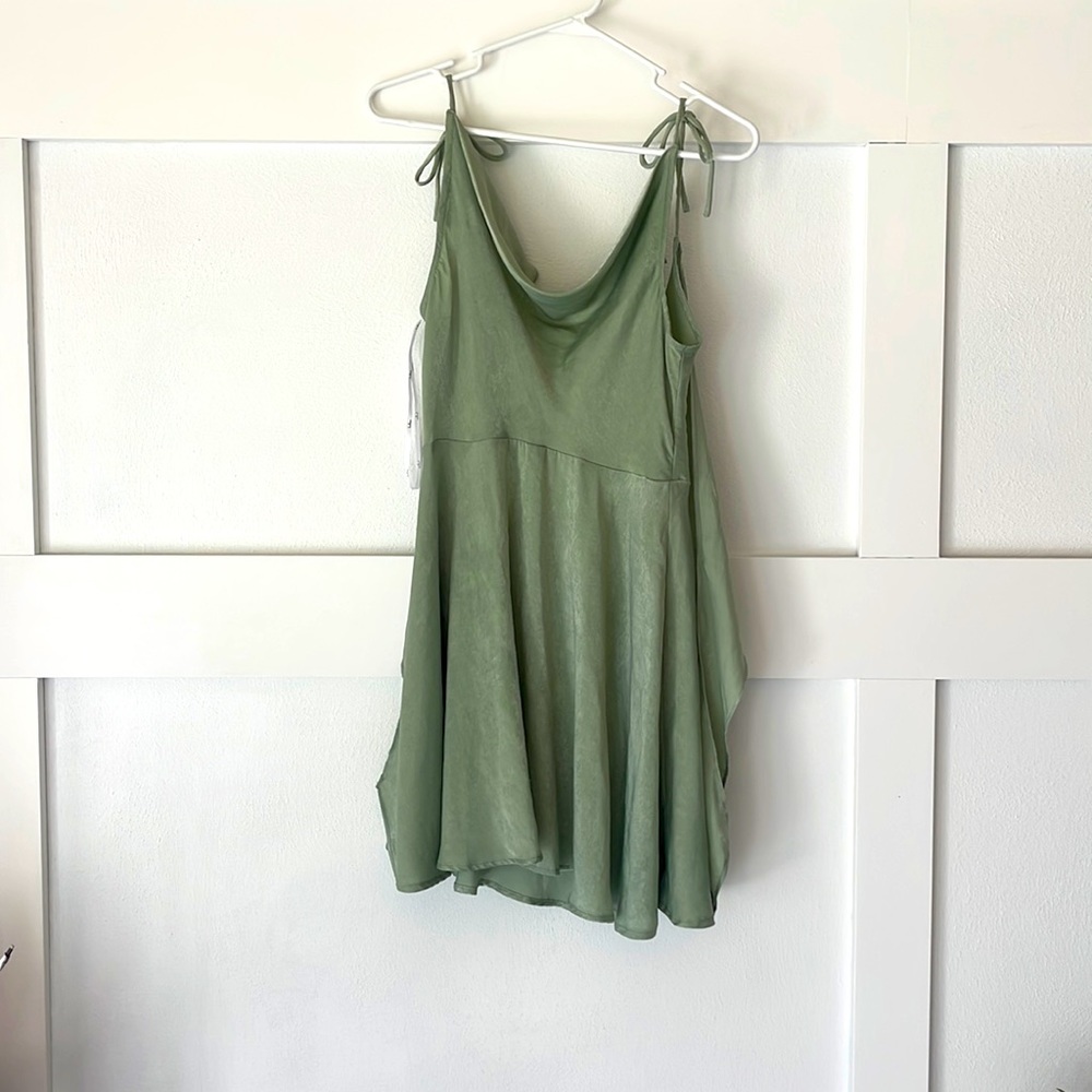Wedding guest dress